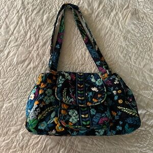 Vera Bradley midnight floral pattern